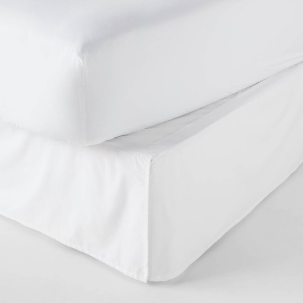 NWT White King Bedskirt 14” drop